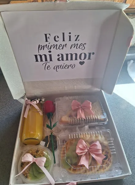 Caja de desayuno romántico